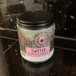 Bath and Body Works Twisted Peppermint Candle